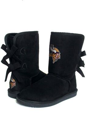 Minnesota Vikings women’s size 9 winter boots BNWT